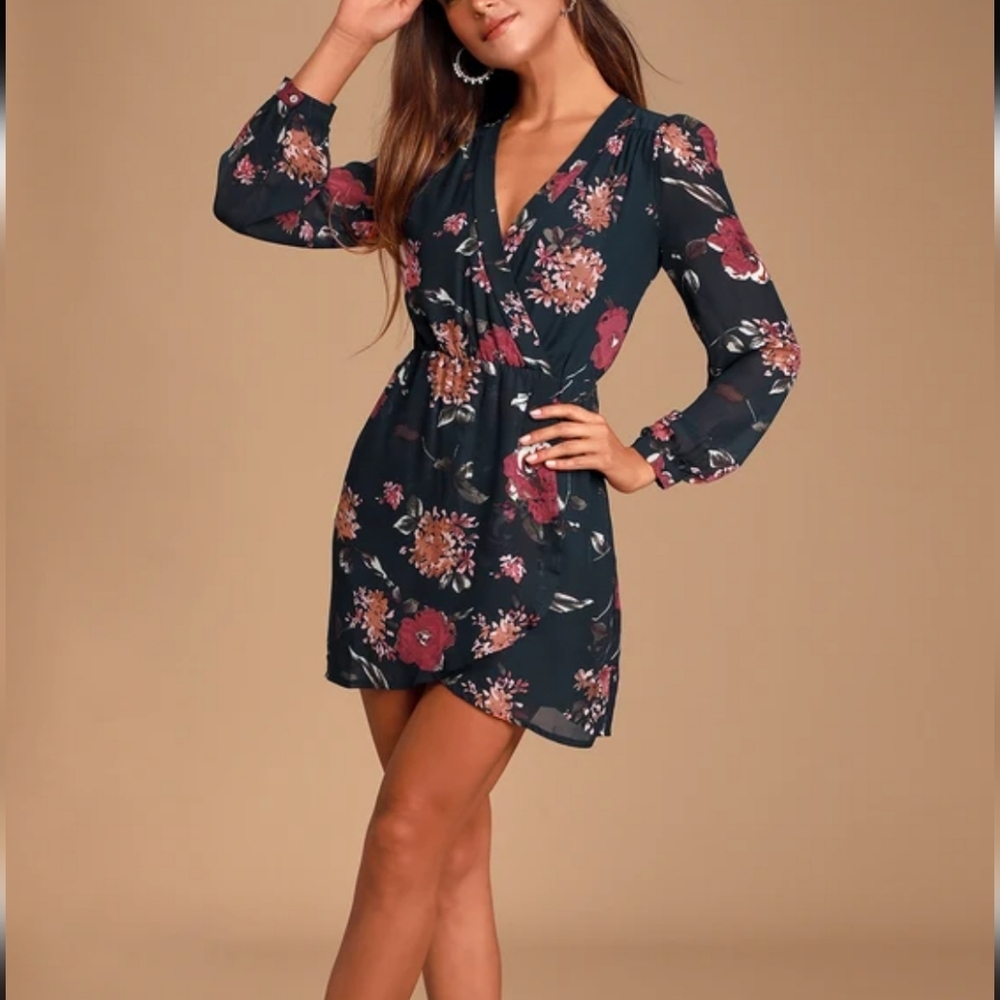Lulus Pretty Pretender Navy Floral Print Dress. Size Medium.